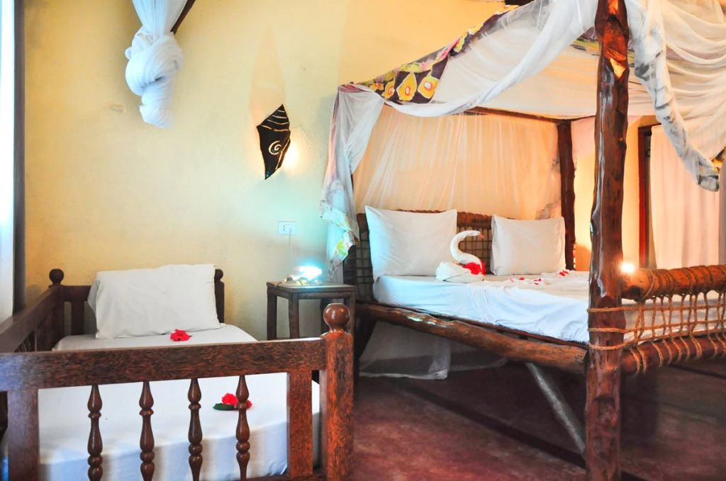Samaki Lodge