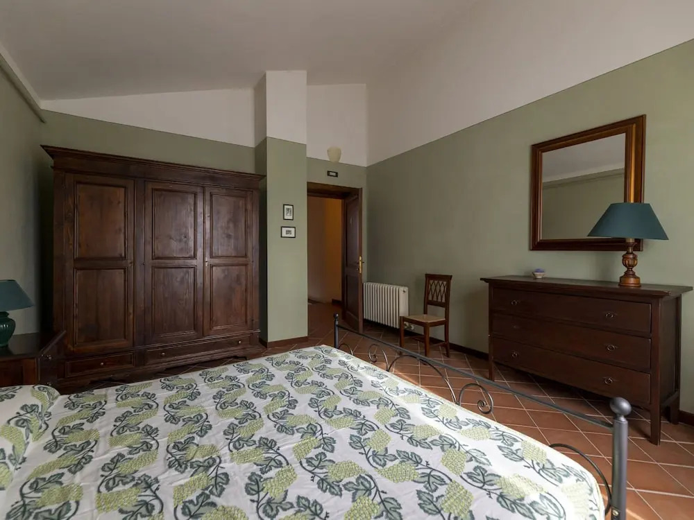Classic Villa for Family With Pets