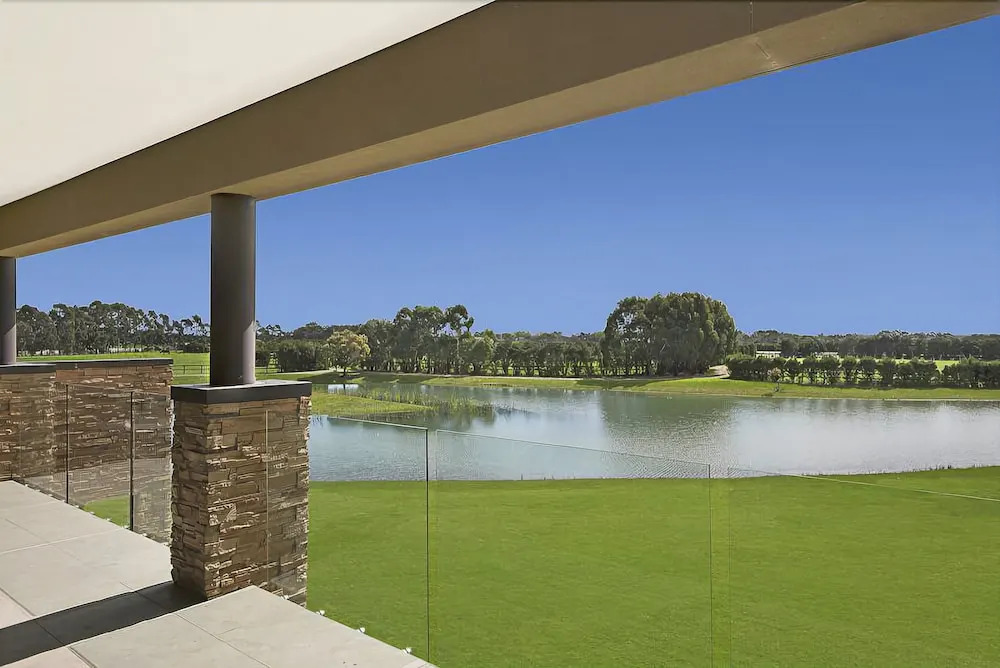 Jolong Park Clubhouse