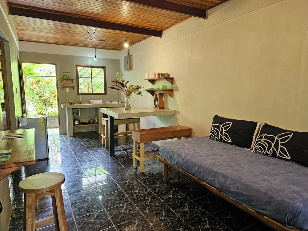 Don Jons Surf and Yoga Lodge
