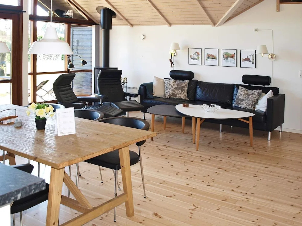 8 Person Holiday Home in Ebeltoft-by Traum