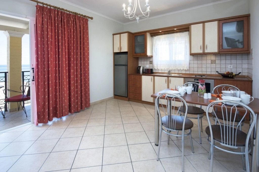 Sea Breeze Hotel & Apartments