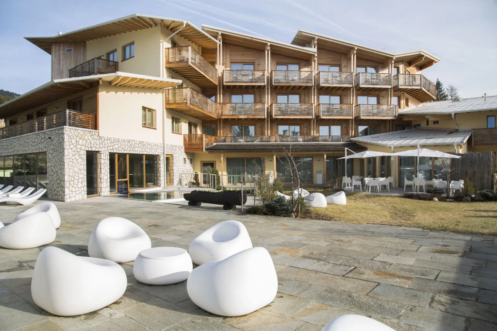 Курортный отель Blu Hotel Natura & Spa