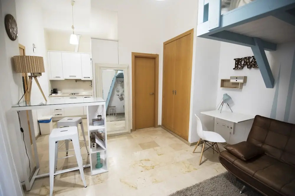 Apartamento de arte junto casa Picasso