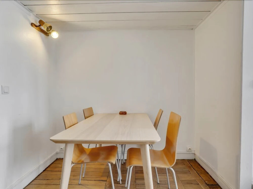 4 people In the heart of Saint Germain des Près by Weekome