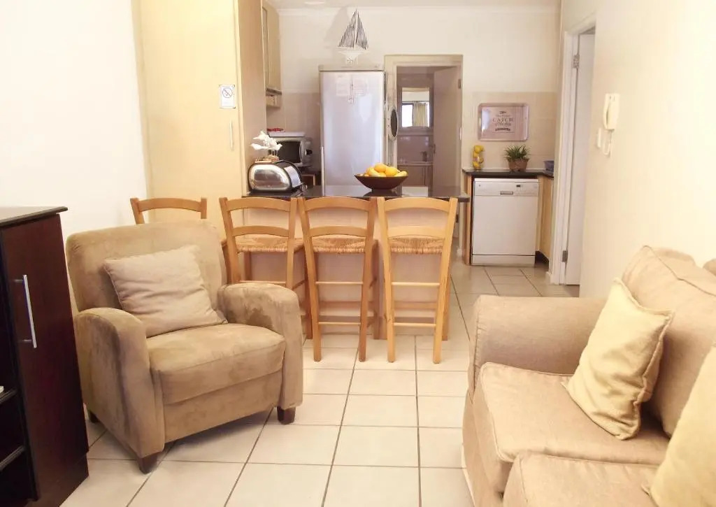 Point Village Accommodation - Santos 57