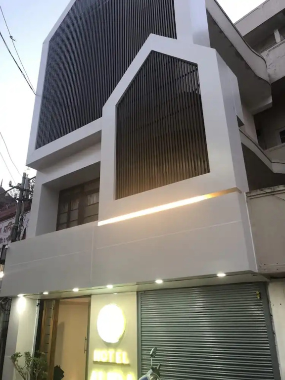 Hotel Aura