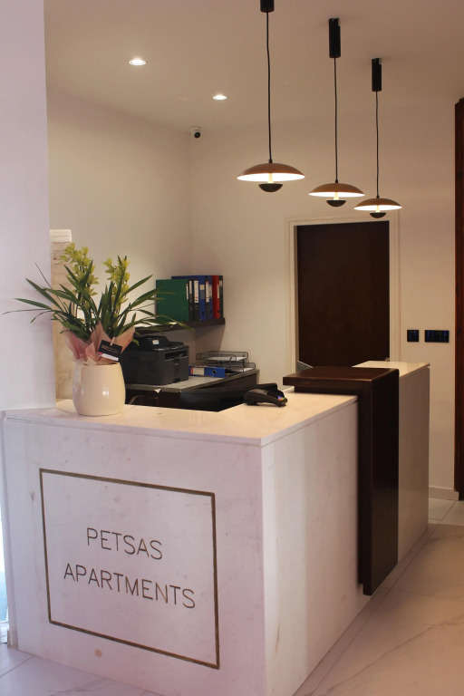 Petsas Apartments