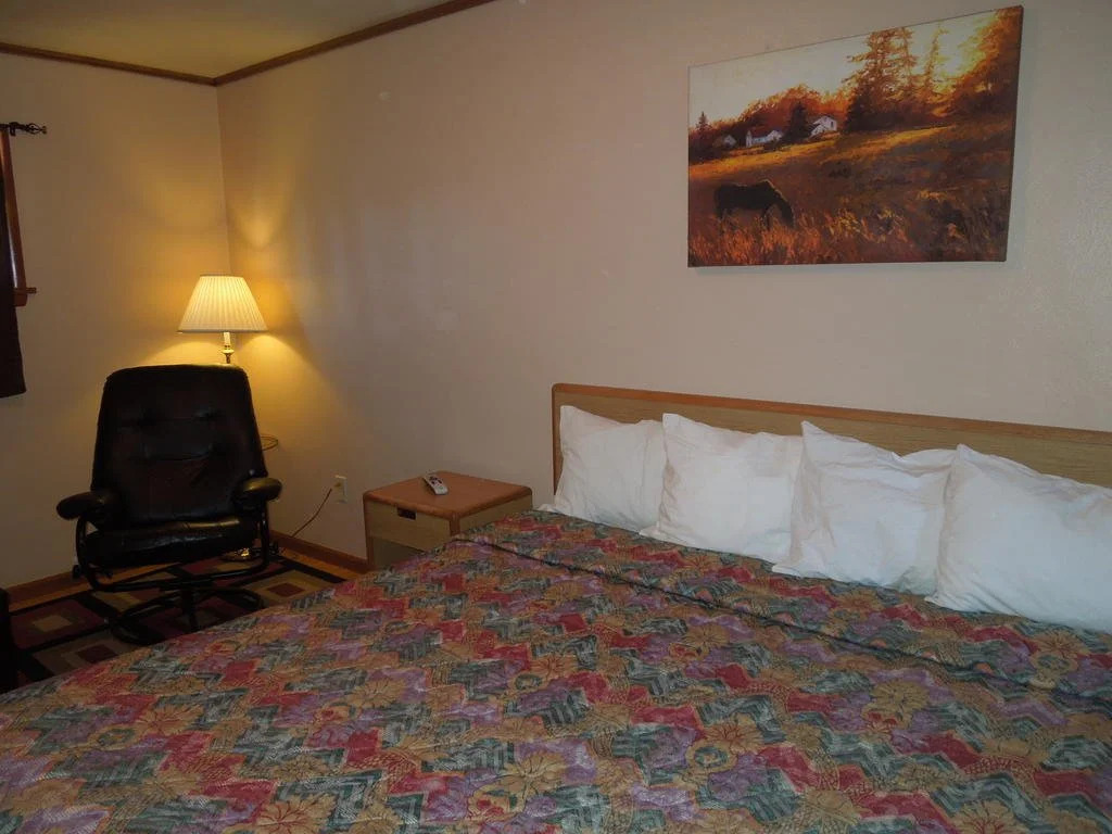 Delux Inn