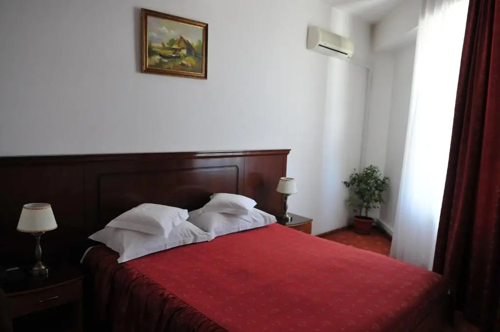 Hotel Emma Est