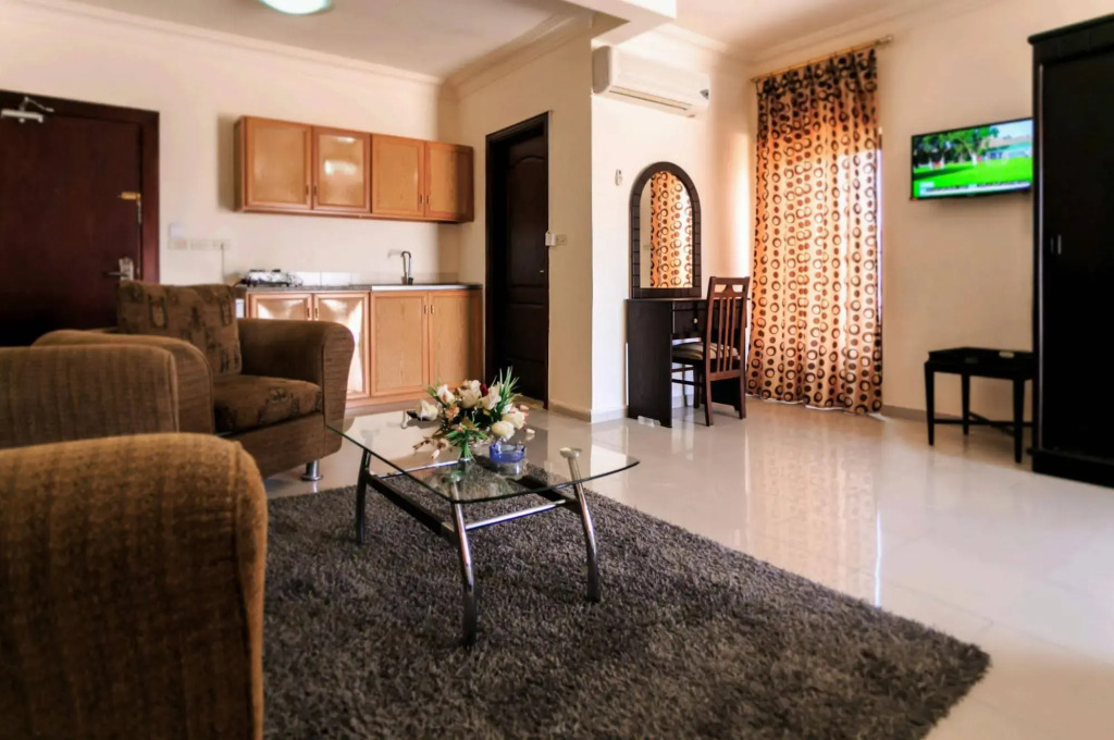 Al Bateel Hotel Apartments