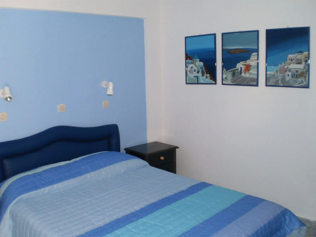 Roula Villa Studios & Apartments