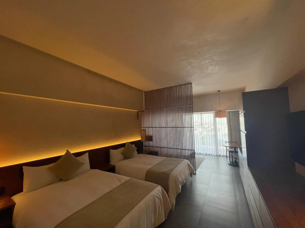 Hive Cancun by G Hotels