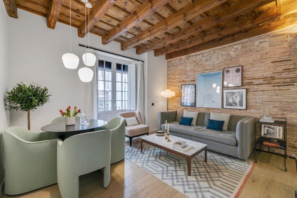 Pier 1 in Barcelona with 1 bedrooms and 1 bathrooms