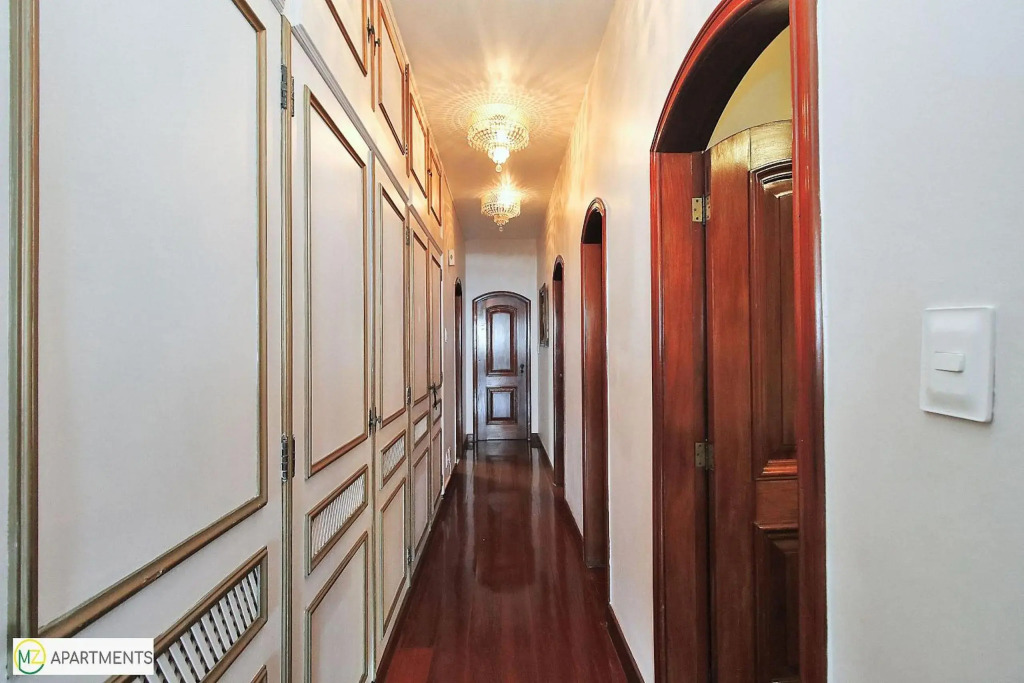Enorme Sala e 3 quartos suite com vista frontal para o mar no posto 6 em Copacabana para ate 10 pessoas