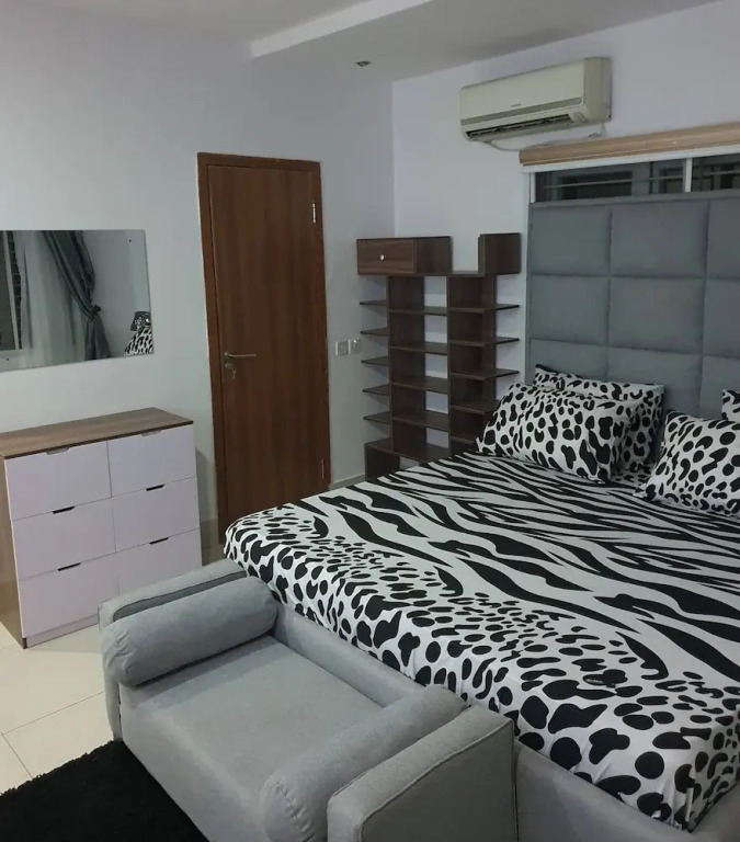 Luxury Sutes And Apartment By Emia Haven