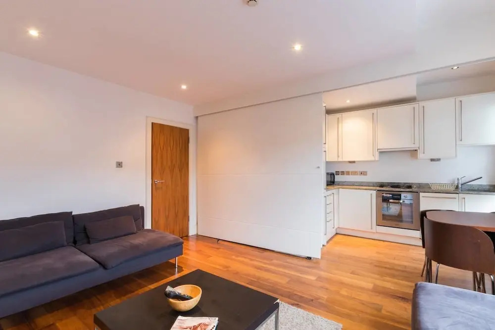 3BR Apartment in Great Swiss Cottage Location