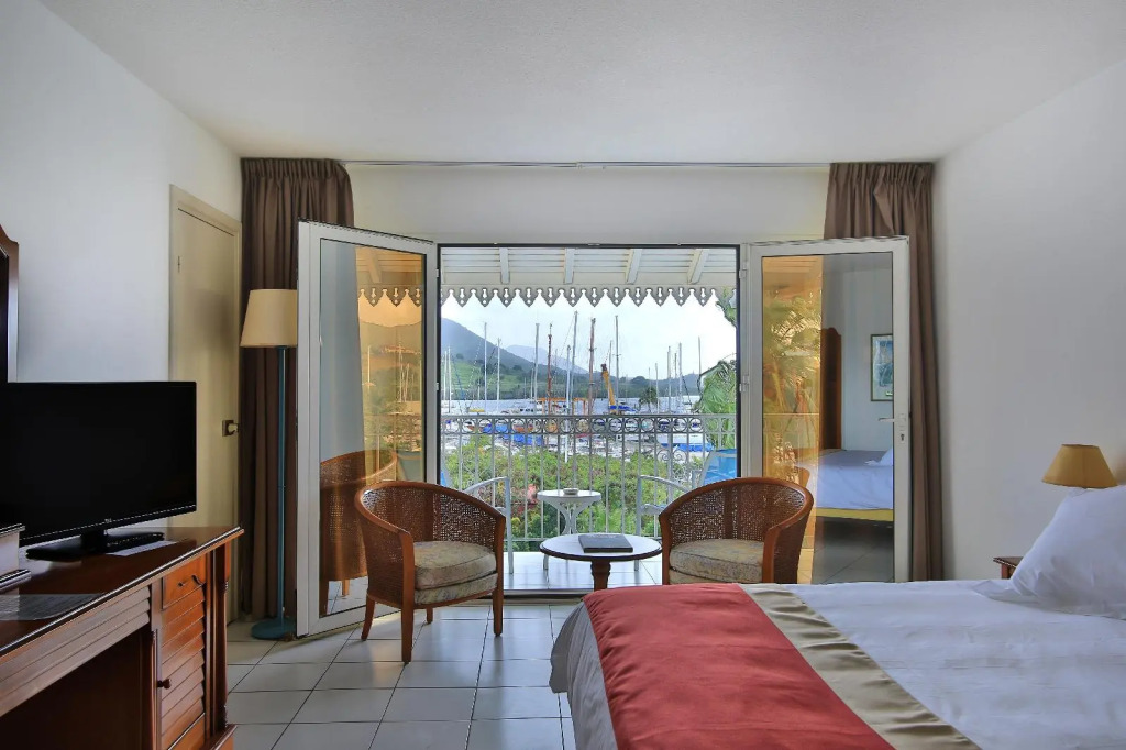 Le Beach Hotel