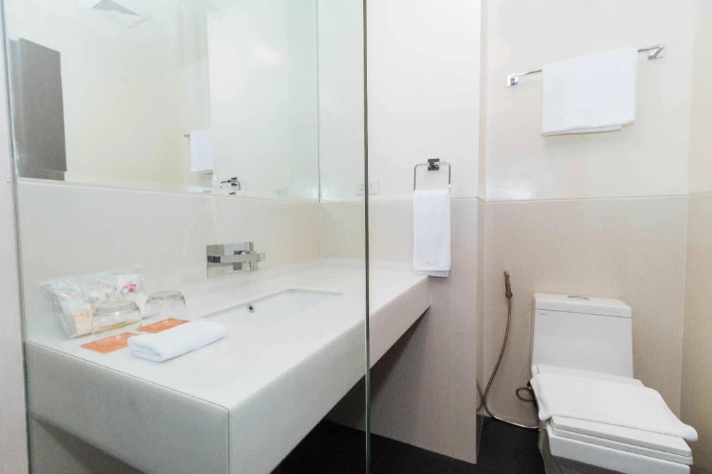 Maxx Hotel Makati