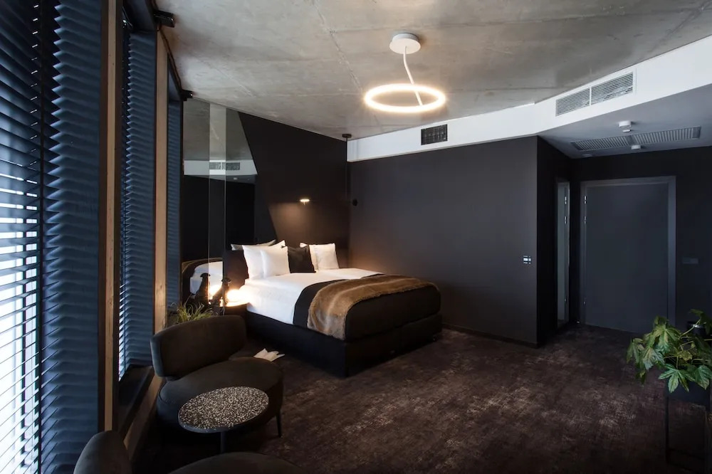 The Loft Hotel Adults Only