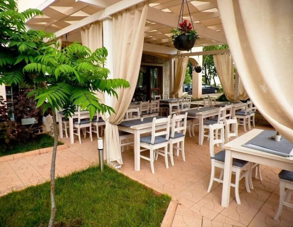 PARADISE Bay Hotel
