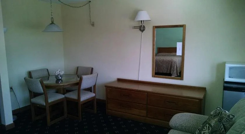 The Niantic Inn