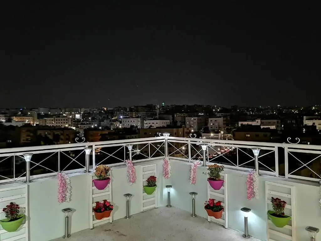 Yaso Roof