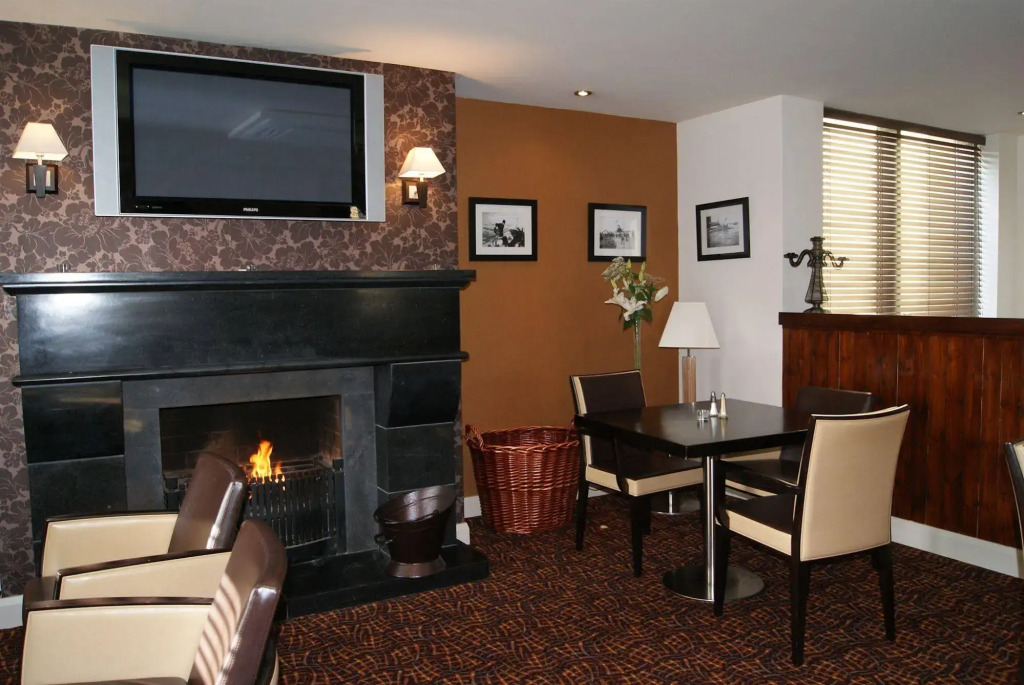 Cliffs of Moher Hotel