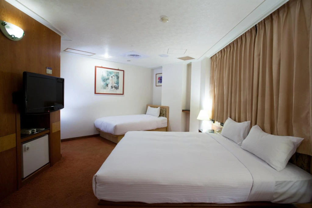 Hara Zuru Hotel