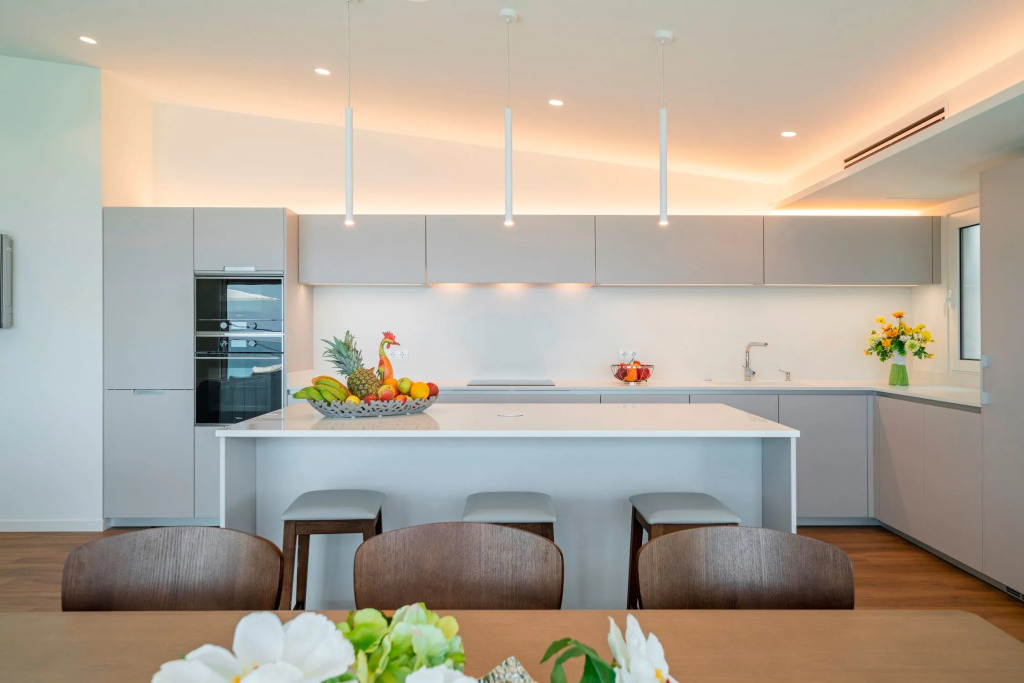 Premium Contemporary Villa, Panoramic View Over Funchal And The Sea | Grandview