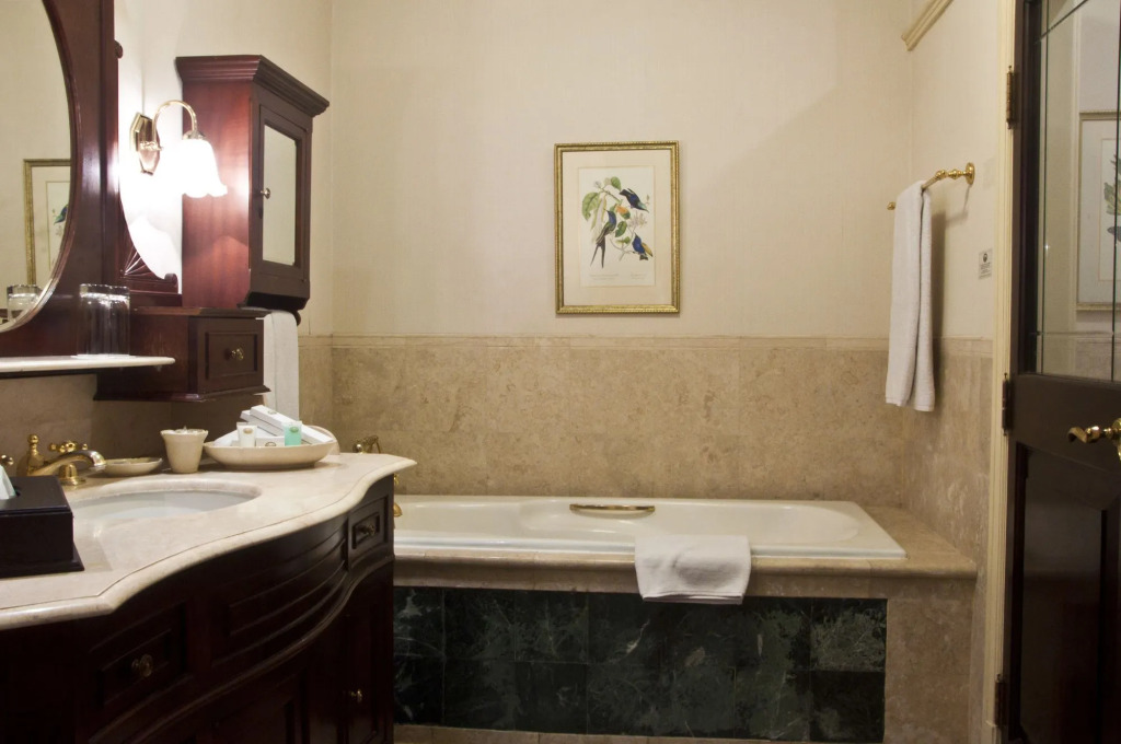 Hotel Majapahit Surabaya MGallery