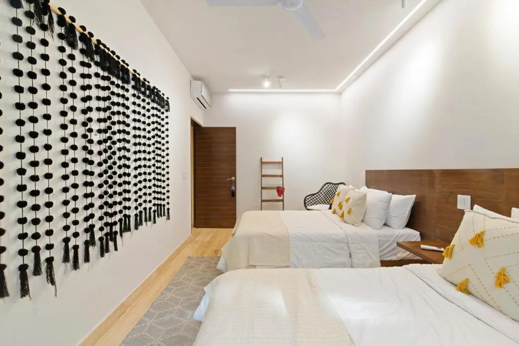 103 Cozy apartment with private terrace 2 br 2 ba