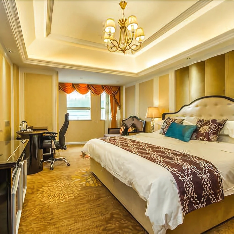 Bin Li Uptown Hotel