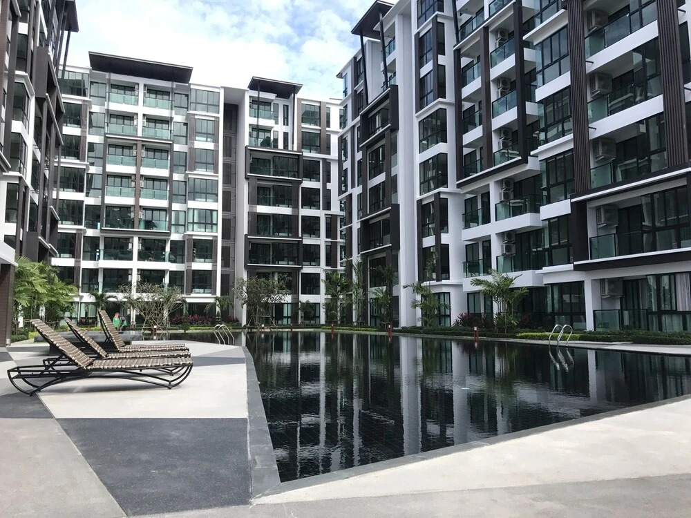 Royal Lee The Terminal Phuket Condominium by Cullinan R.