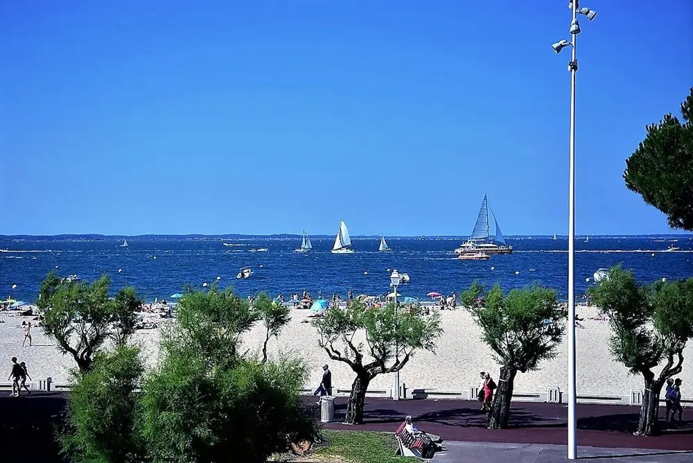 Studio In Arcachon With Wonderful Sea View And Furnished Balcony