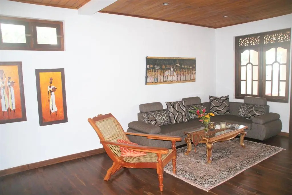 Lanka Beach Boutique Bungalows & Grand Villa