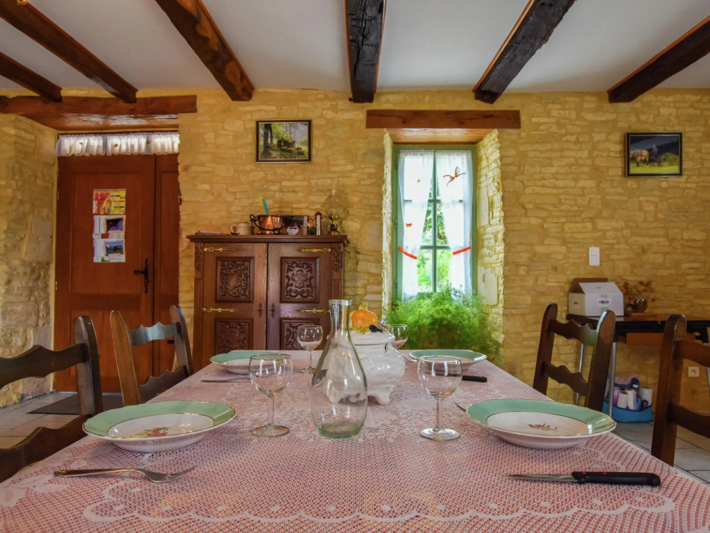 Peaceful Stay in Thédirac
