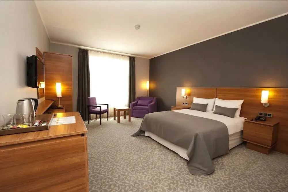 Hotel 117