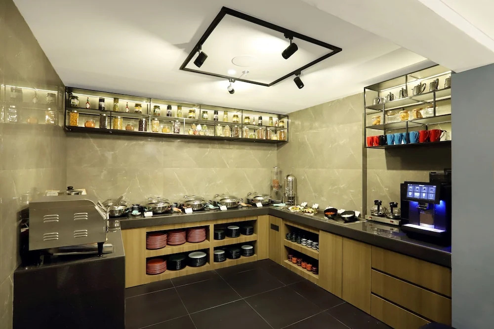 Aralia - A Business Hotel MIDC