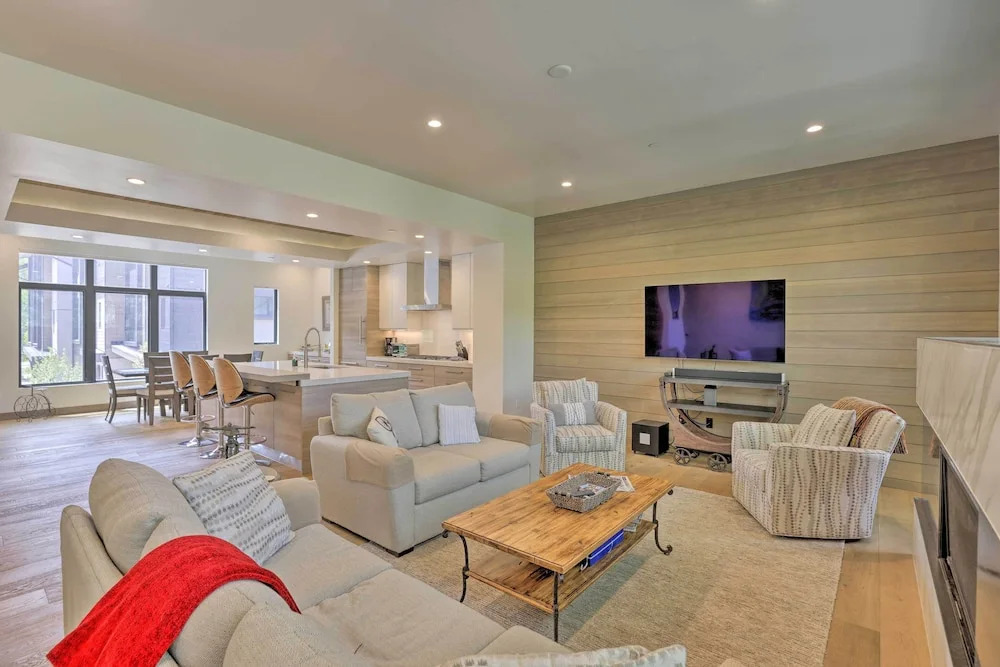 Luxurious Home, Walk to Beaver Creek Gondola!