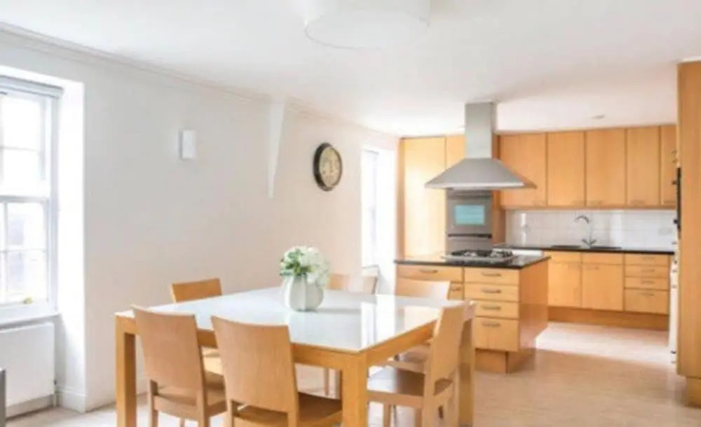 2 Bedrooms, 2 Bathrooms Nice Luxury Serviced Apartment In Mayfair