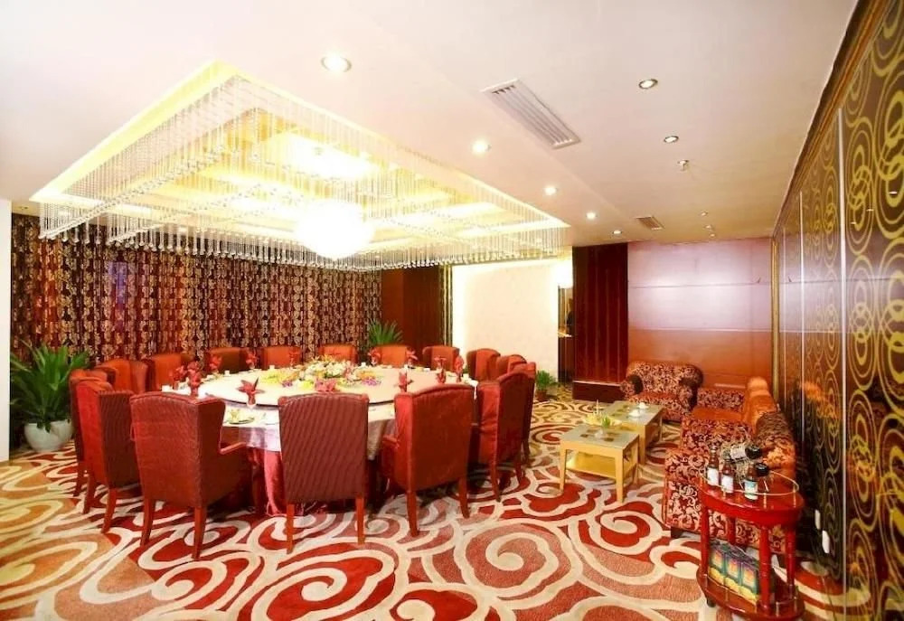 Golden Harbor Hotel