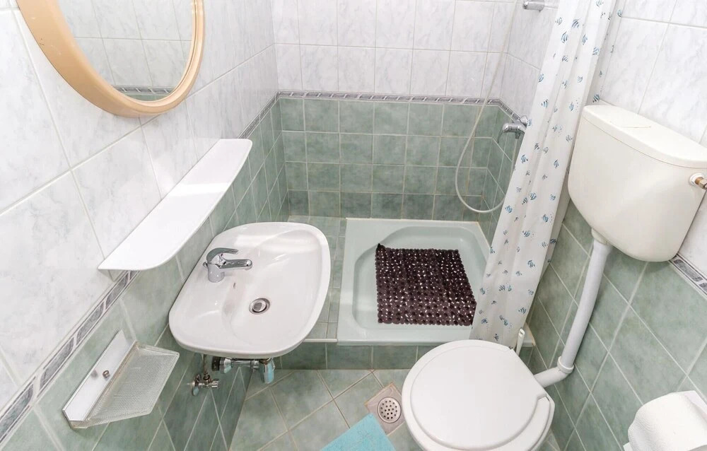 Beautiful Home in Klenovica With 7 Bedrooms and Wifi
