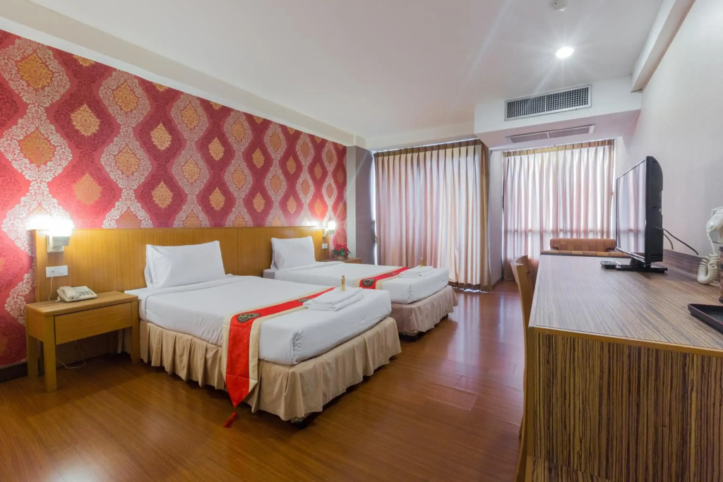 Three Seasons Bangkok