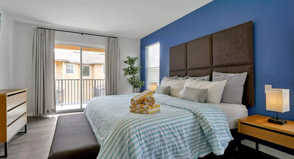 Regal Oaks Resort Vacation Townhomes by IDILIQ