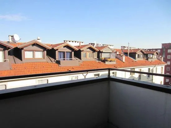 Temporary House - Milan Porta Romana