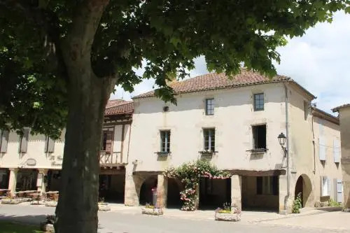 Les Hirondelles