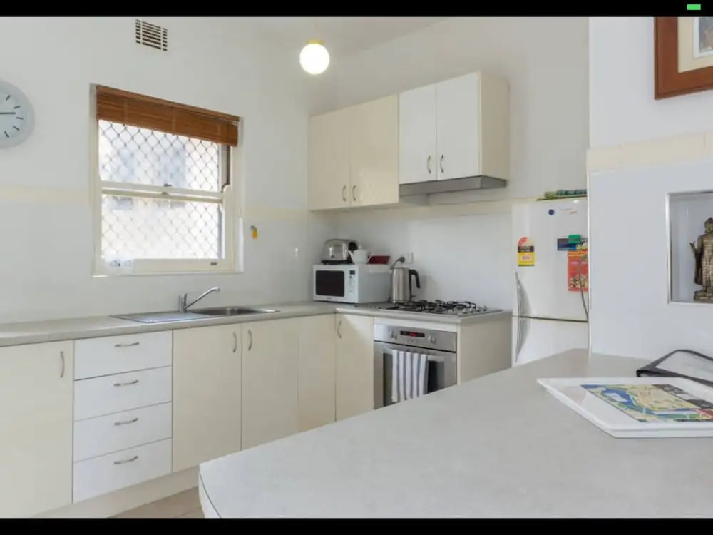 6 Bedroom Apartment near Perth