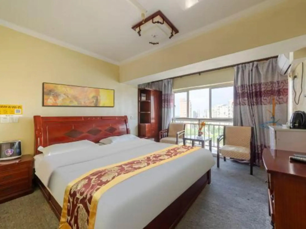 Suzhou Hongdu Hotel (Sanliqiao Ecological Park Wanya Plaza)