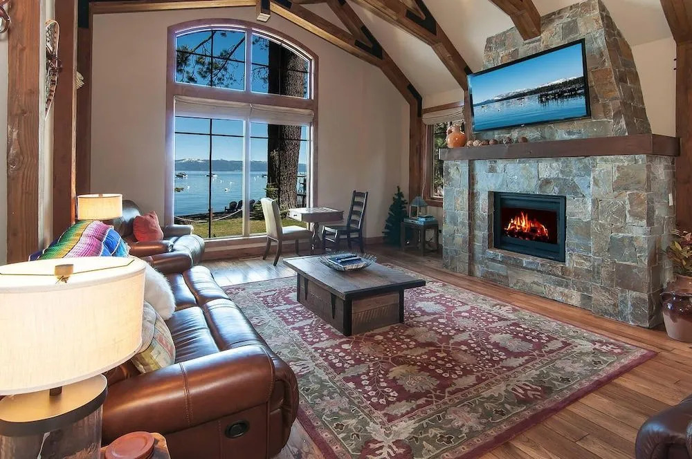 West Lake Serenity 180 Degree Lake Views